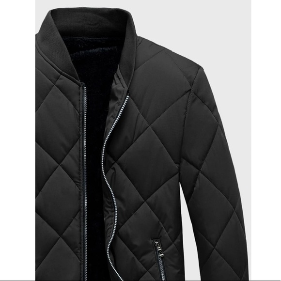 Men’s Black Quilted Bomber Jacket - Picture 3 of 6